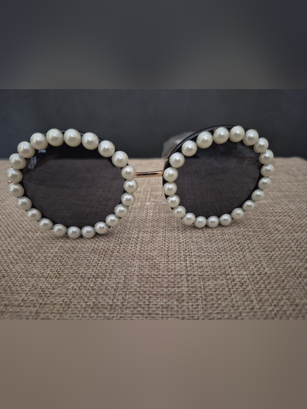 New Retro Pearl-Trim Round Sunglasses - Black With Hard Case And Cloth - Picture 6 of 8